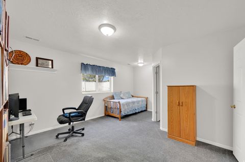 Tiny photo for 736 S DEER VIEW CIR, Fruit Heights, UT 84037 (MLS # 2148641)