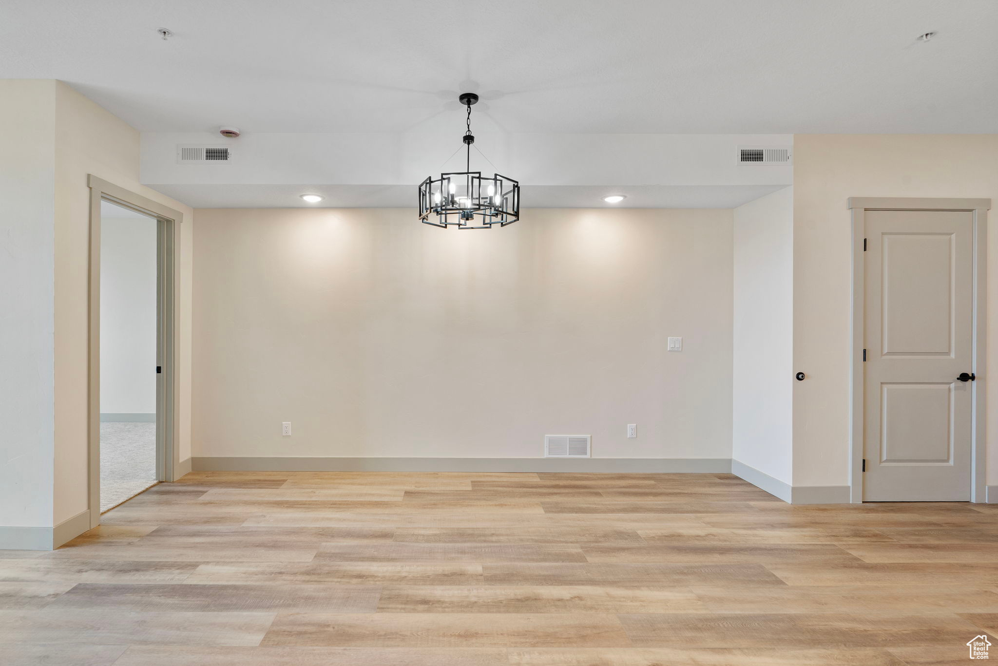 GARDEN CITY LAKE RESIDENCES - Residential