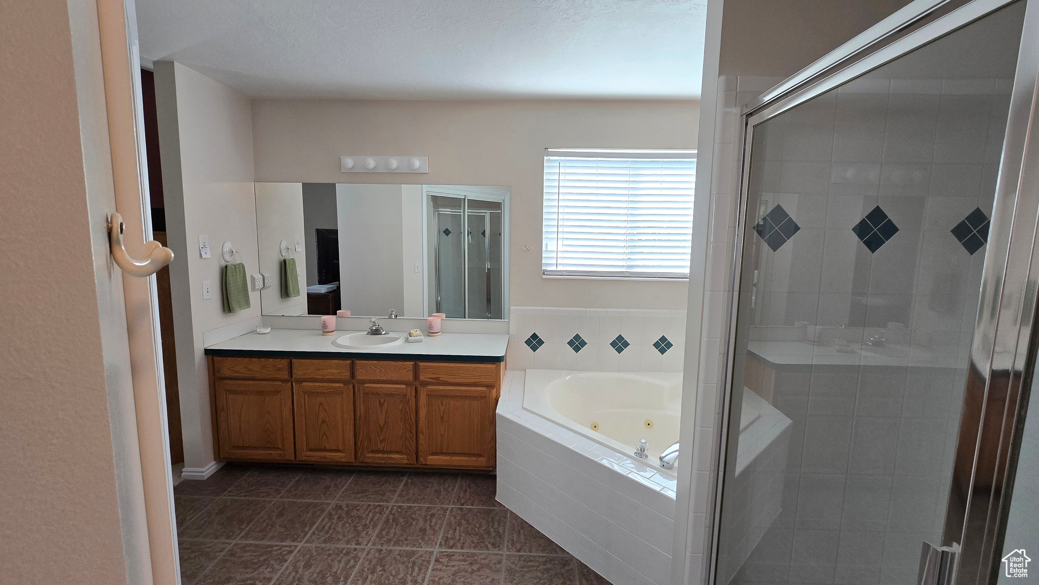 ROLLING OAKS - Residential