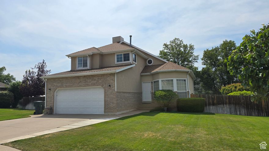 Welcome to this Spacious 6 bedroom 3.5 bath home nestled in a peaceful cul-de-sac situated in South Ogden's Rolling Oaks. Home has been updated throughout with a fresh coat of of paint, Newer furnace (Nov. 23), A/C unit (Dec. 23) and Water Heater installed in 2024. ALL APPLIANCES STAY INCLUDING WASHER AND DRYER. Primary Bedroom offers vaulted ceiling and its own private bath with separate tub and shower. Fully-fenced backyard with a deck for great summer BBQs. Basement is 100% complete. Close to shopping, restaurants, Hwy. 89 and Weber Sate University. Easy to Show