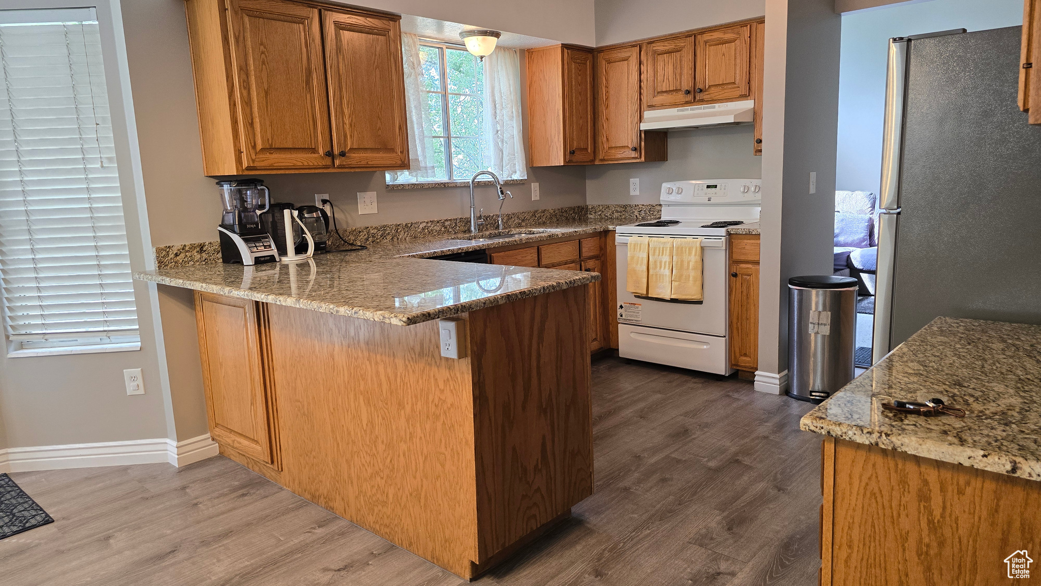 ROLLING OAKS - Residential