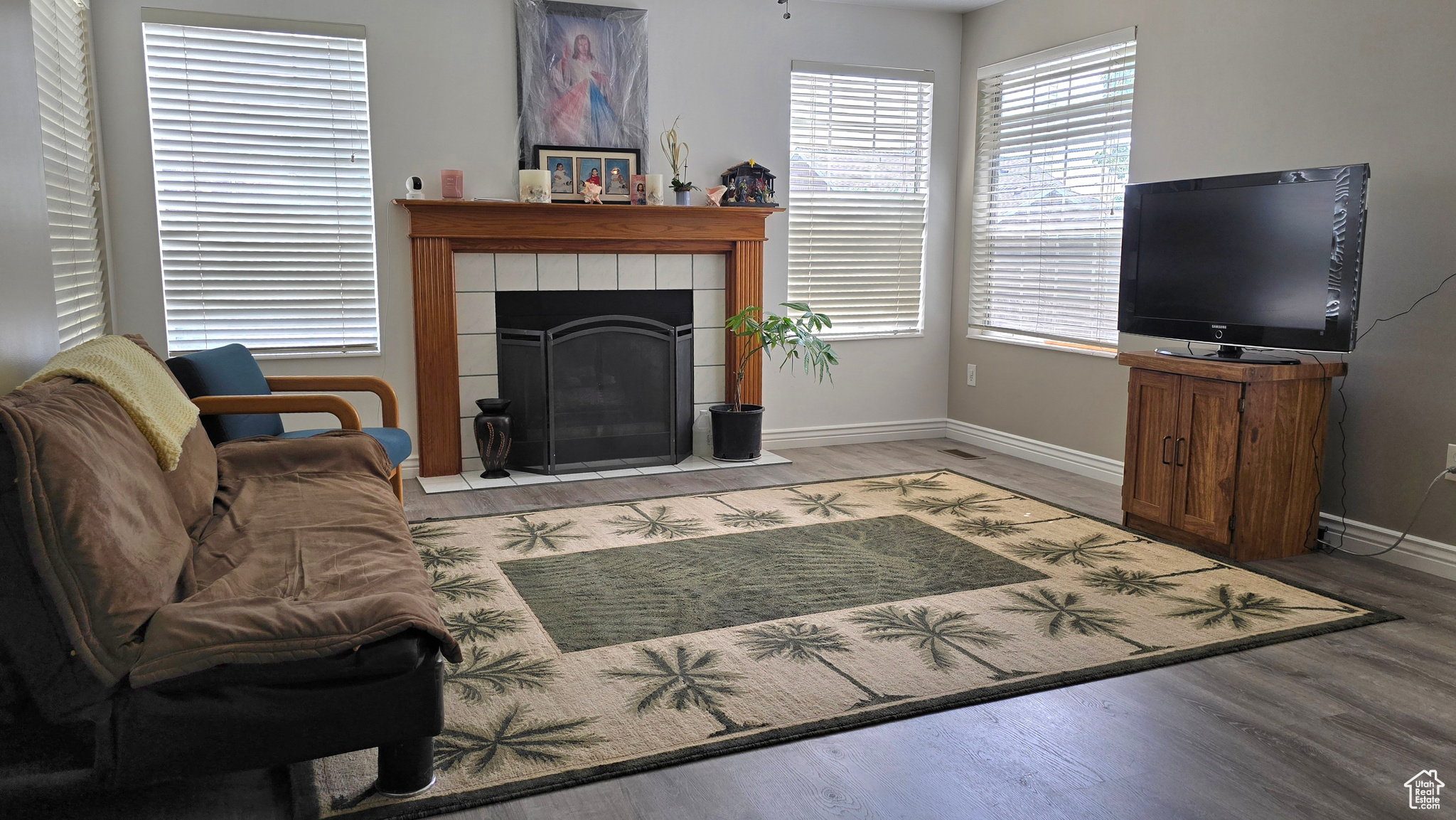 ROLLING OAKS - Residential