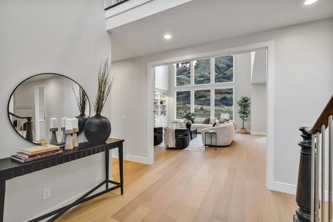 Tiny photo for 764 N 2000 E, Mapleton, UT 84664 (MLS # 2144320)