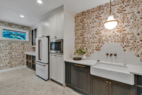 Tiny photo for 764 N 2000 E, Mapleton, UT 84664 (MLS # 2144320)