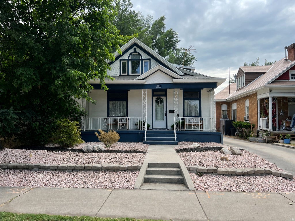 Photo of 821 S 700 E, Salt Lake City, UT 84102 (MLS # 2181937)