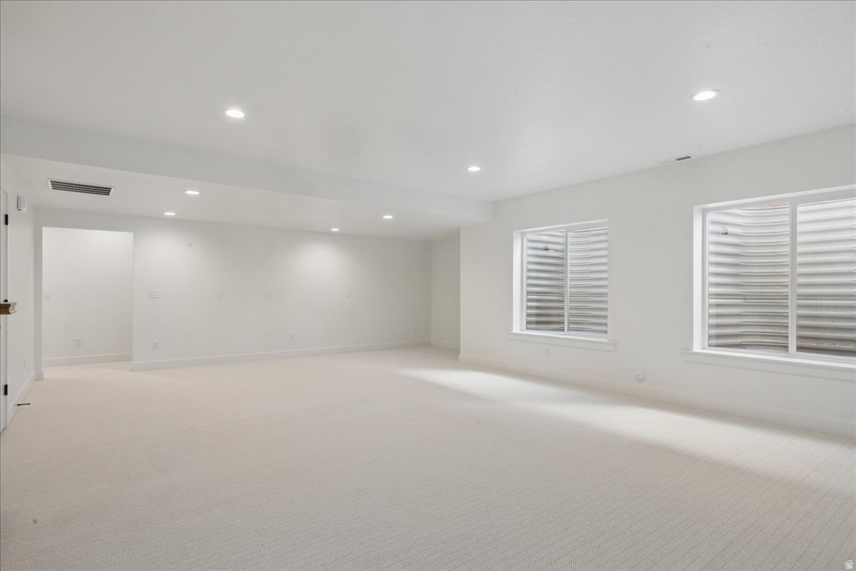 BEACON POINTE - Residential