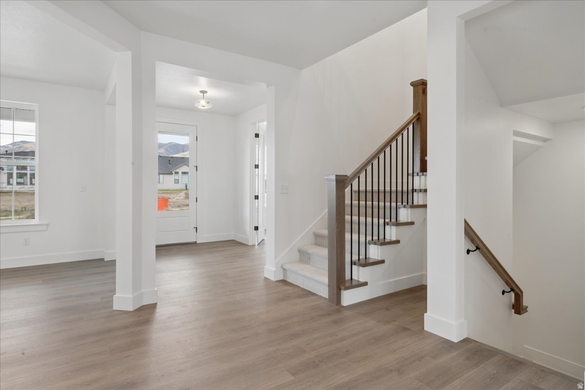 BEACON POINTE - Residential