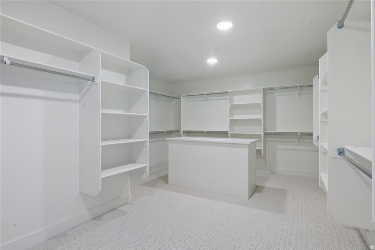 BEACON POINTE - Residential