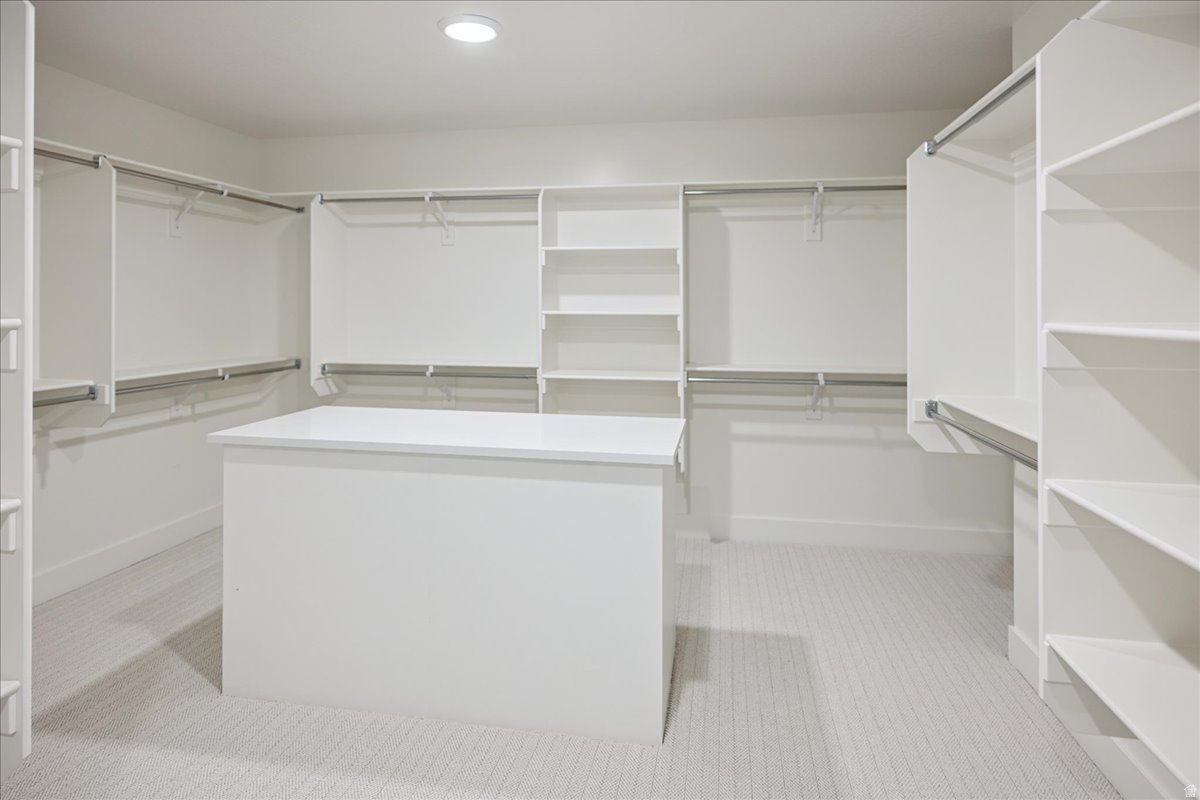 BEACON POINTE - Residential