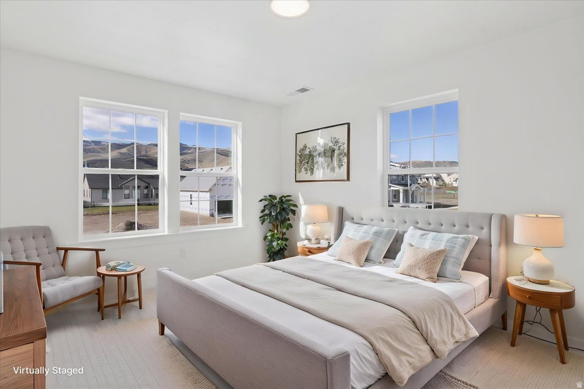 BEACON POINTE - Residential