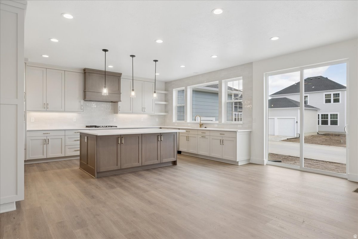 BEACON POINTE - Residential