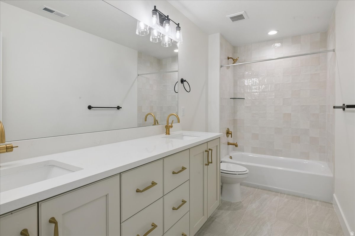 BEACON POINTE - Residential