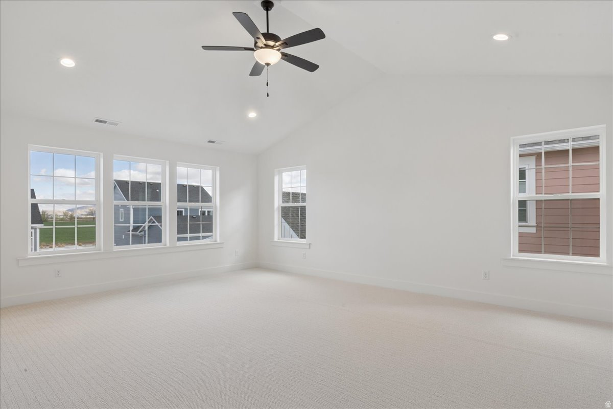 BEACON POINTE - Residential