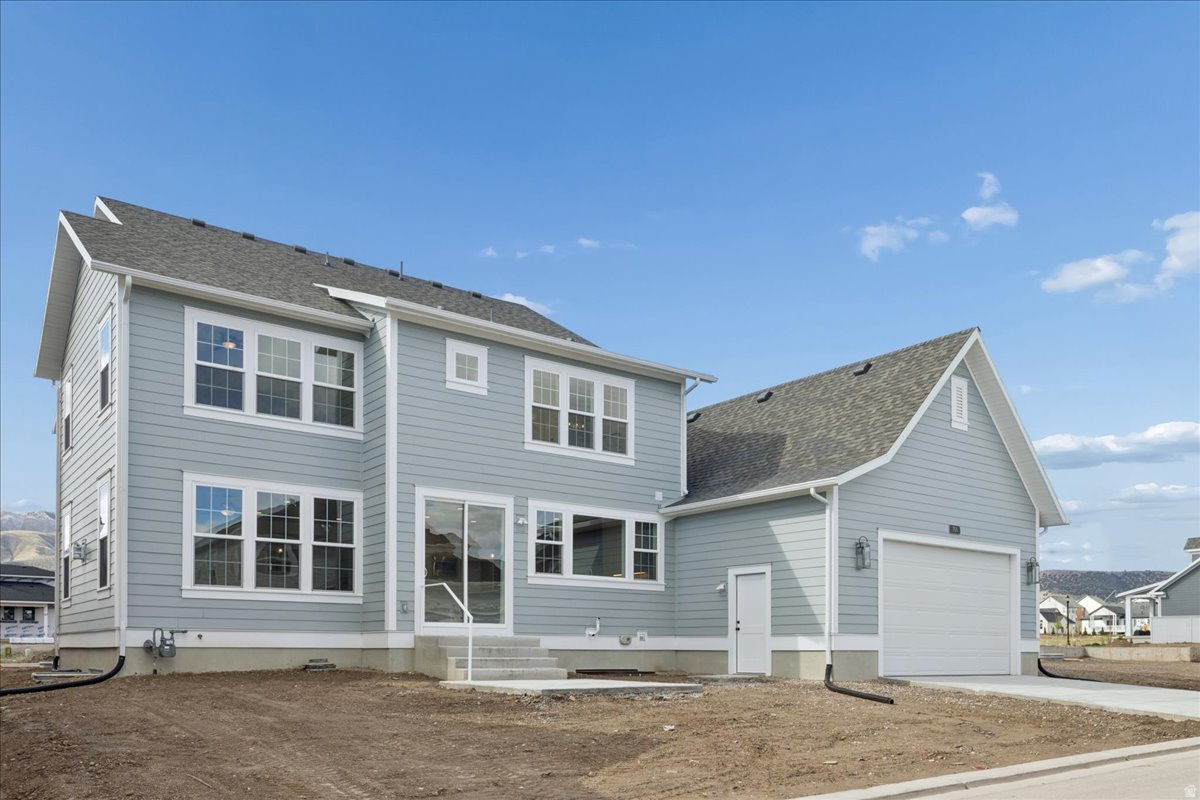 BEACON POINTE - Residential