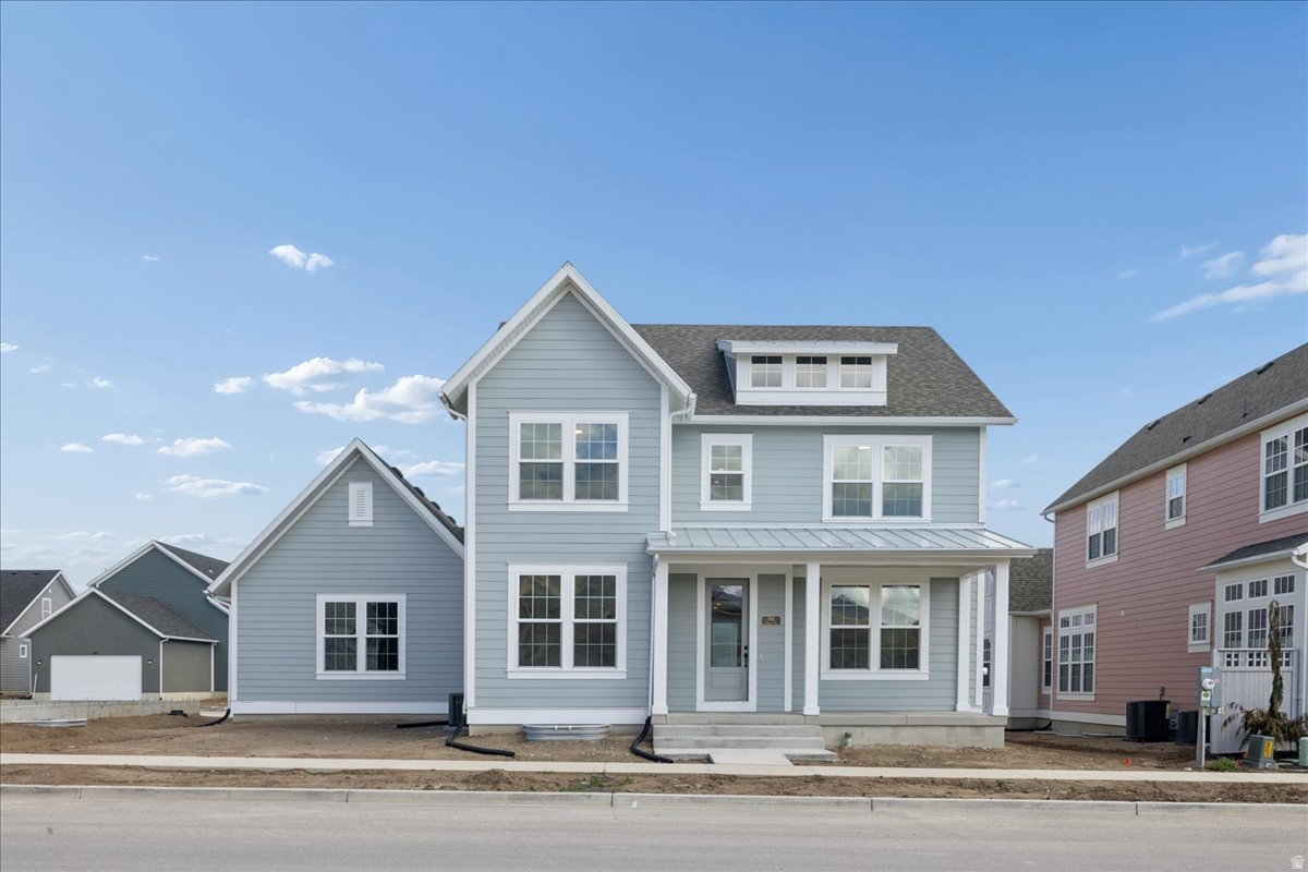 BEACON POINTE - Residential