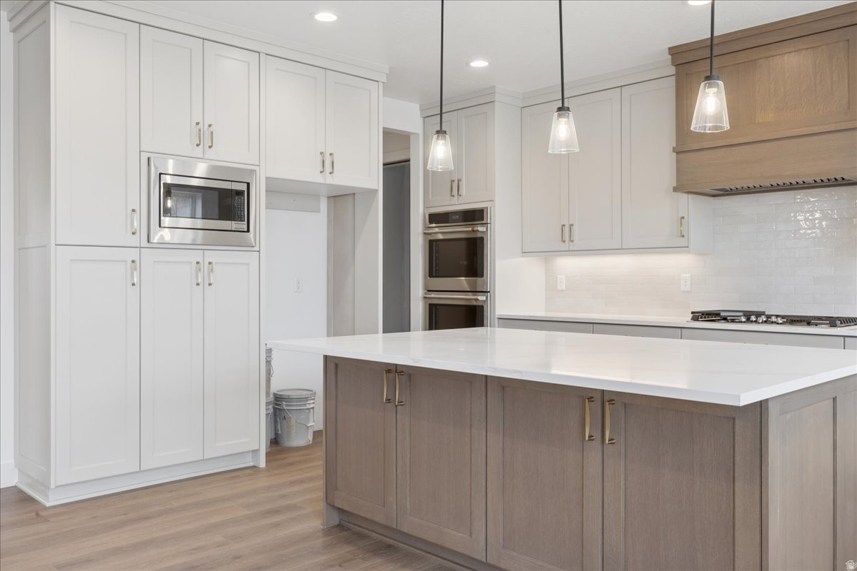 BEACON POINTE - Residential