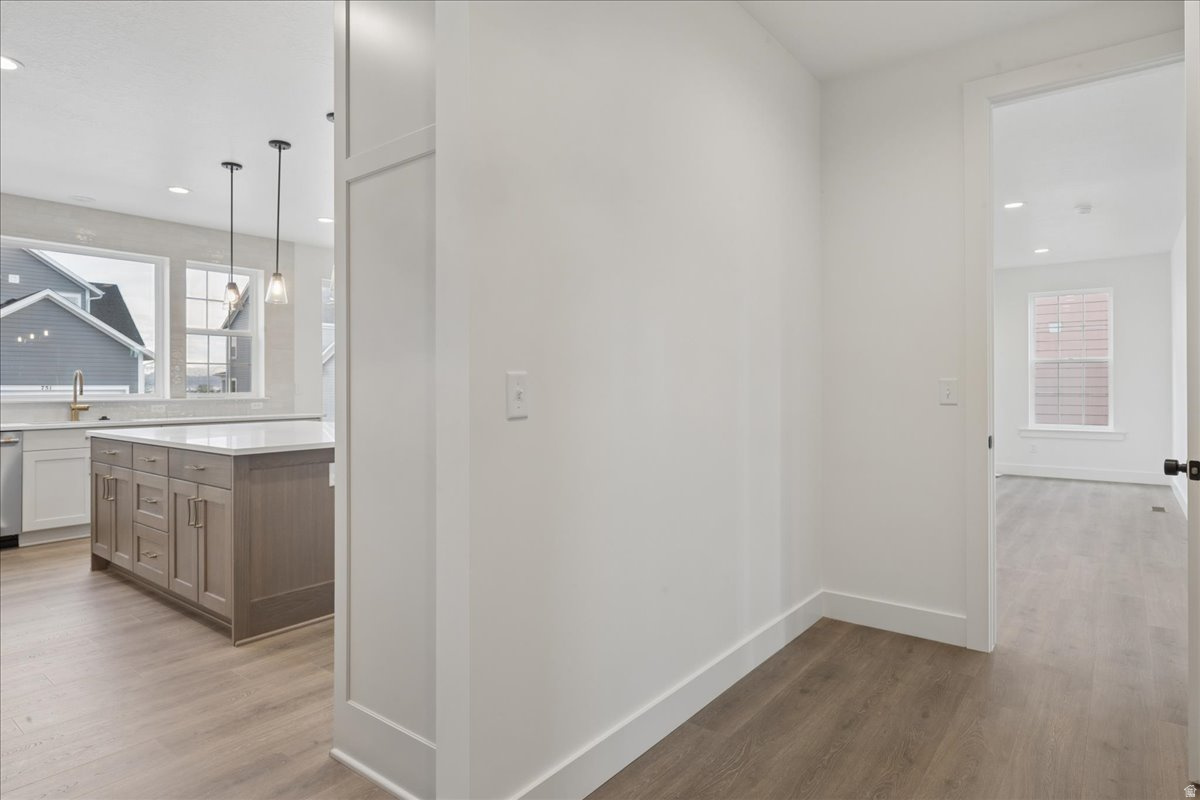 BEACON POINTE - Residential