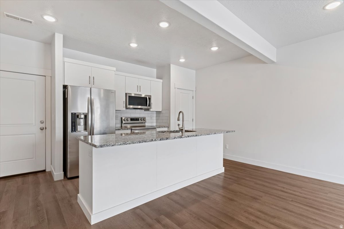 ELK MOUNTAIN - Residential