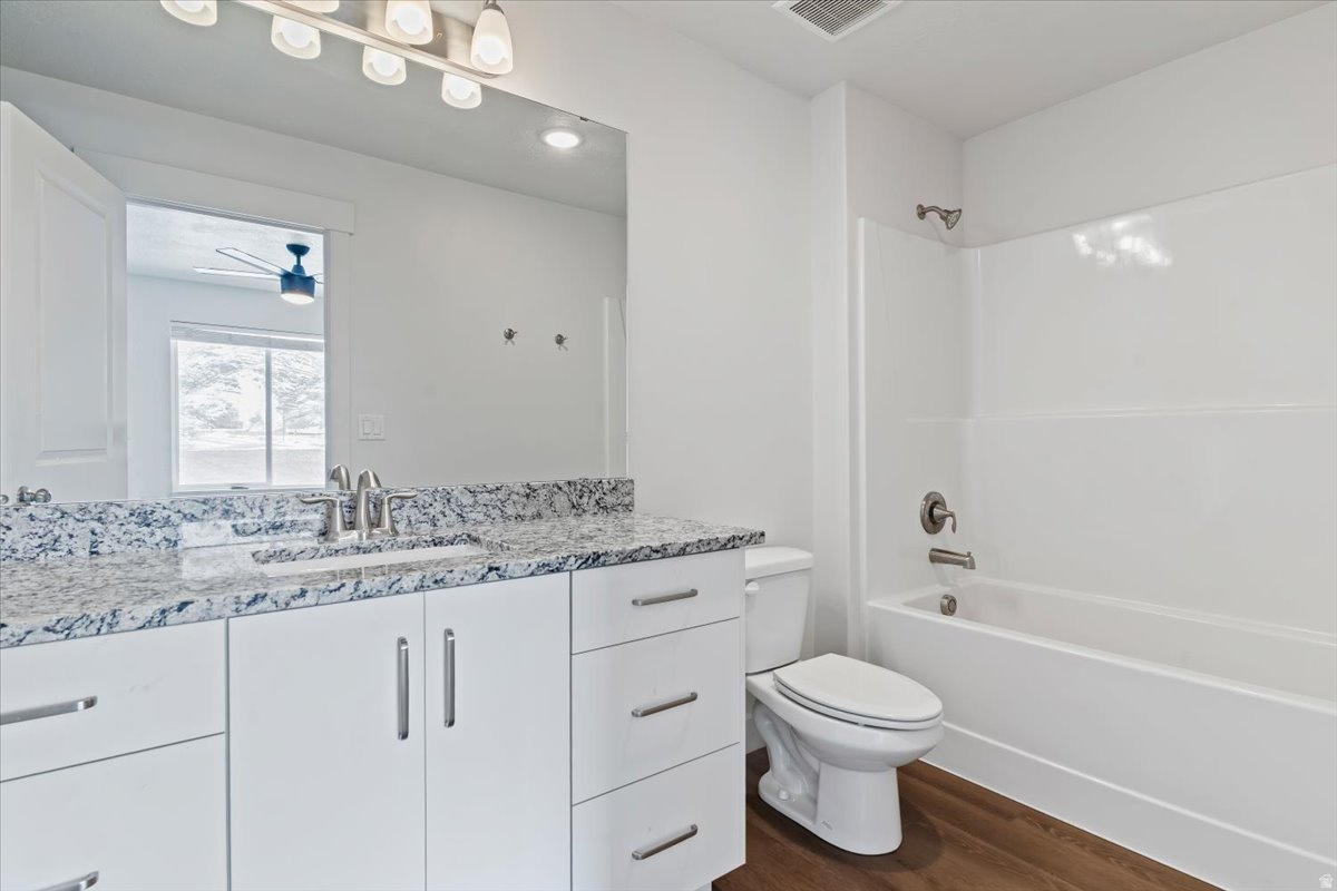 ELK MOUNTAIN - Residential