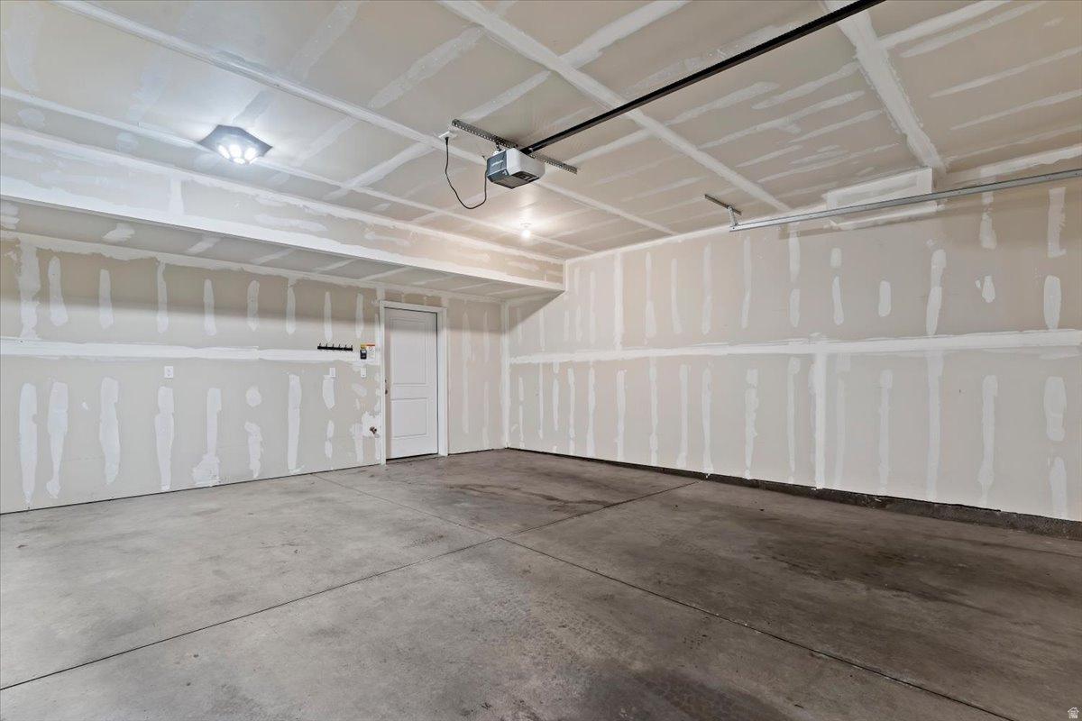 ELK MOUNTAIN - Residential