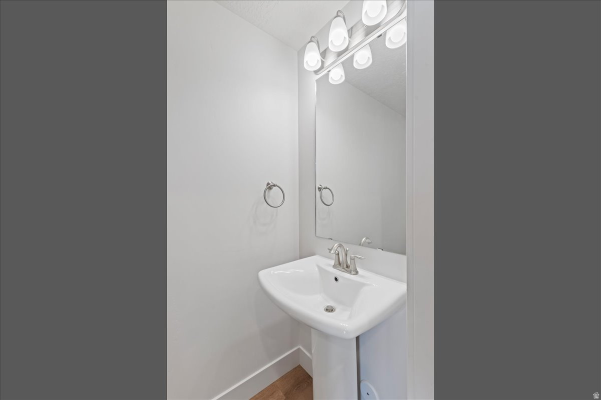 ELK MOUNTAIN - Residential