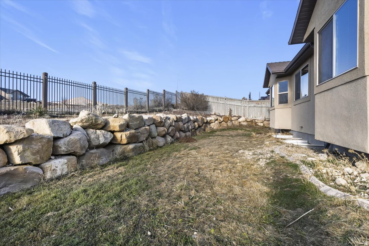 EAGLE MOUNTAIN - Residential