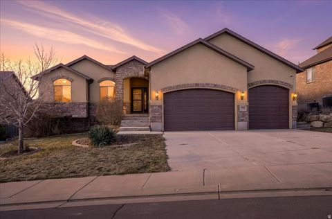 Photo of 9021 N CLUBHOUSE LN W, Eagle Mountain, UT 84005 (MLS # 2133910)