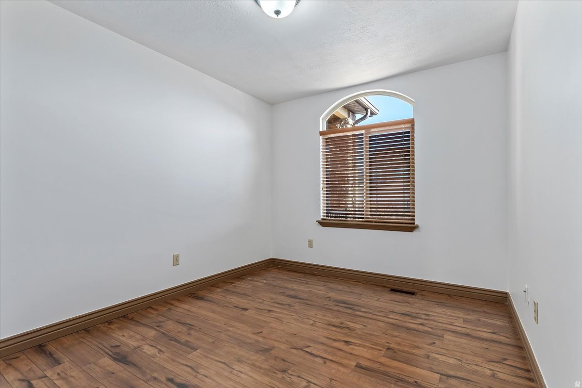 EAGLE MOUNTAIN - Residential