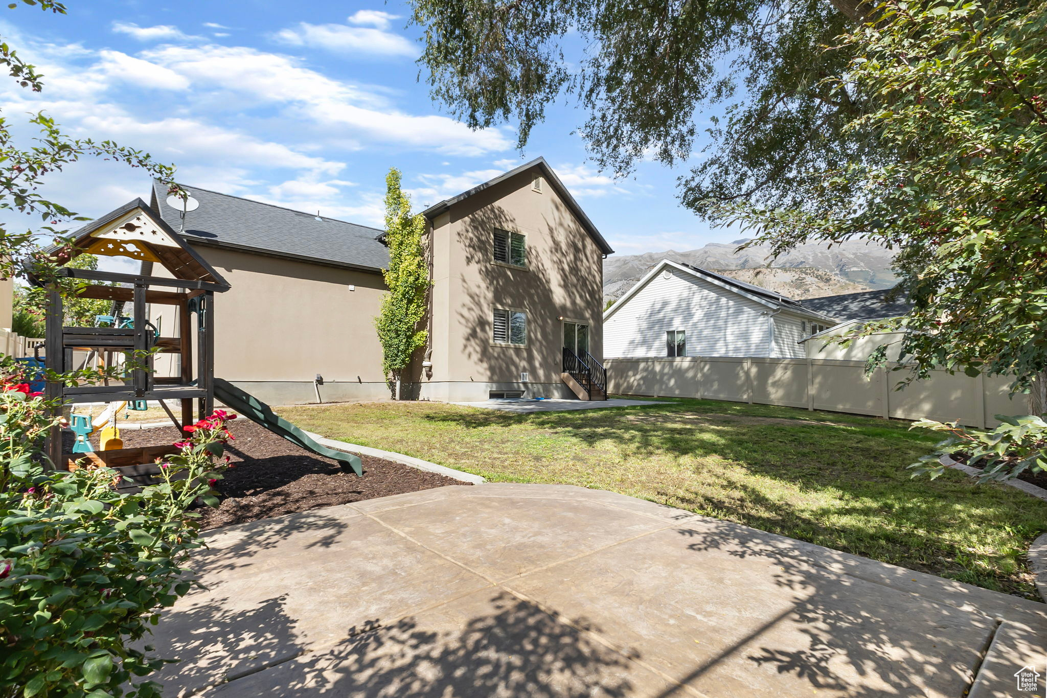 CORAL COVE - Residential