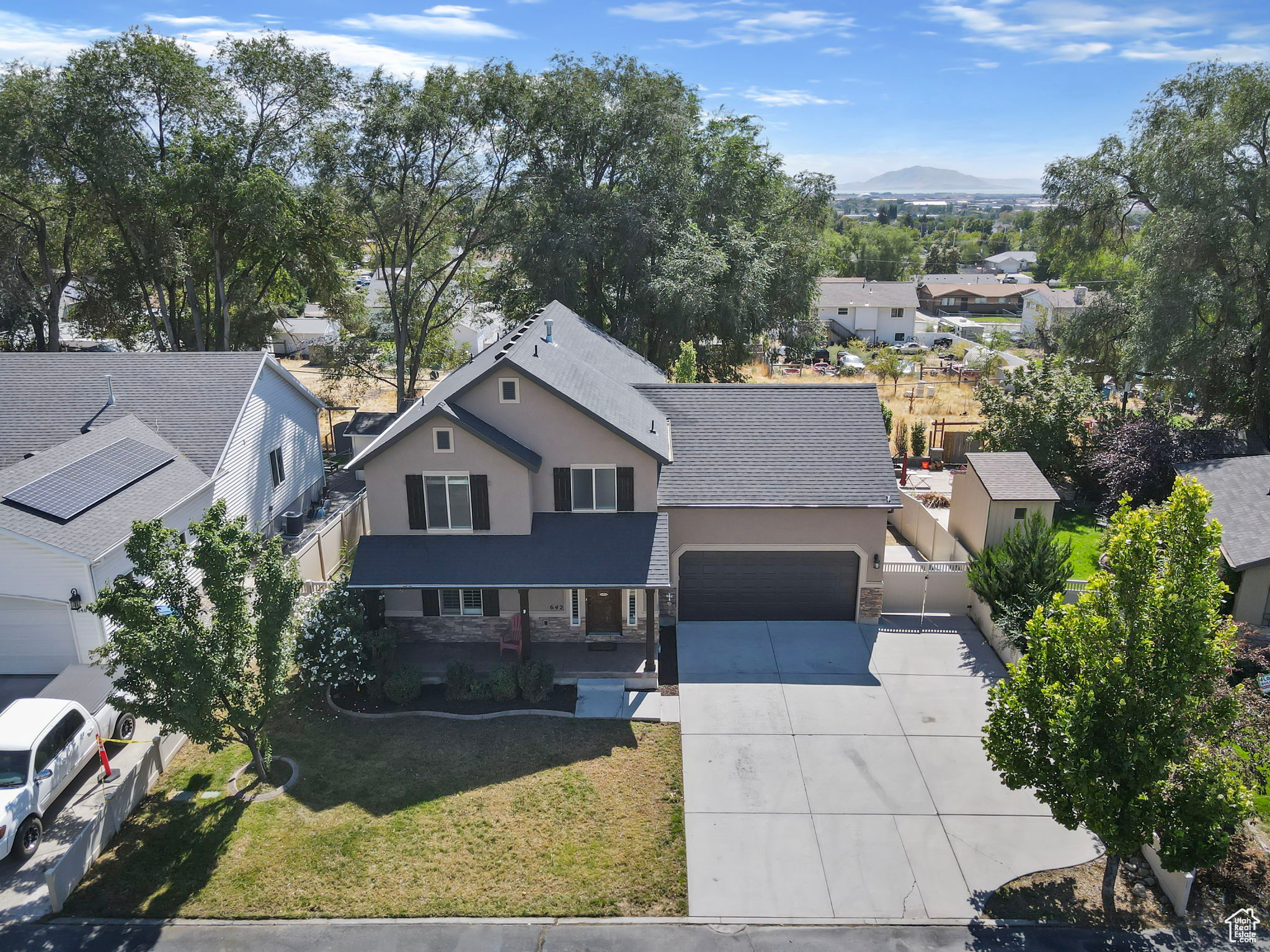 CORAL COVE - Residential