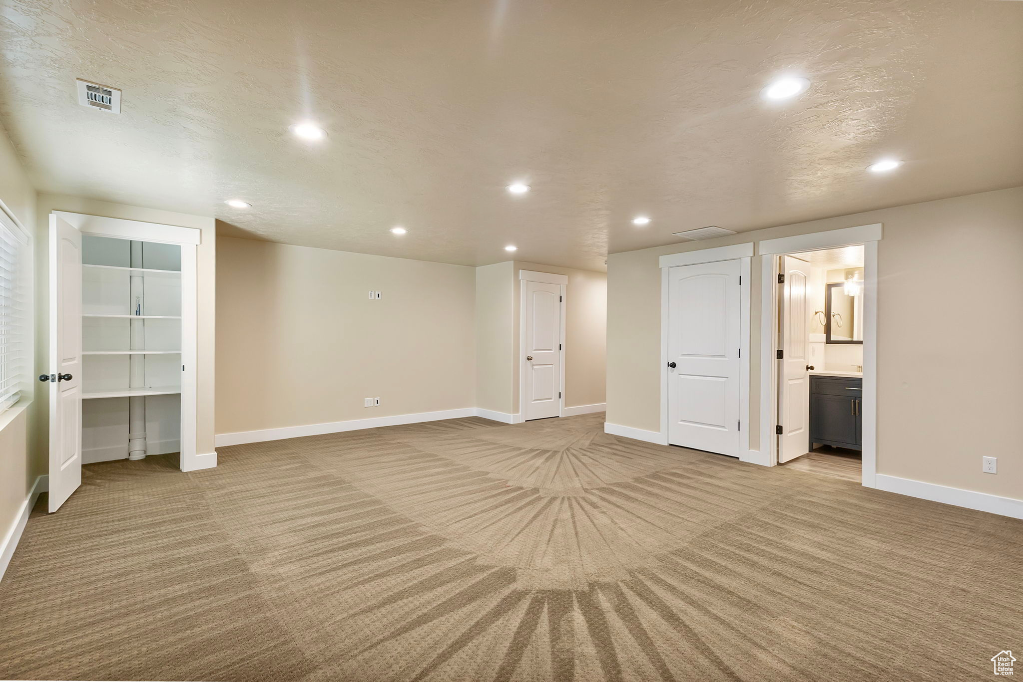 CORAL COVE - Residential