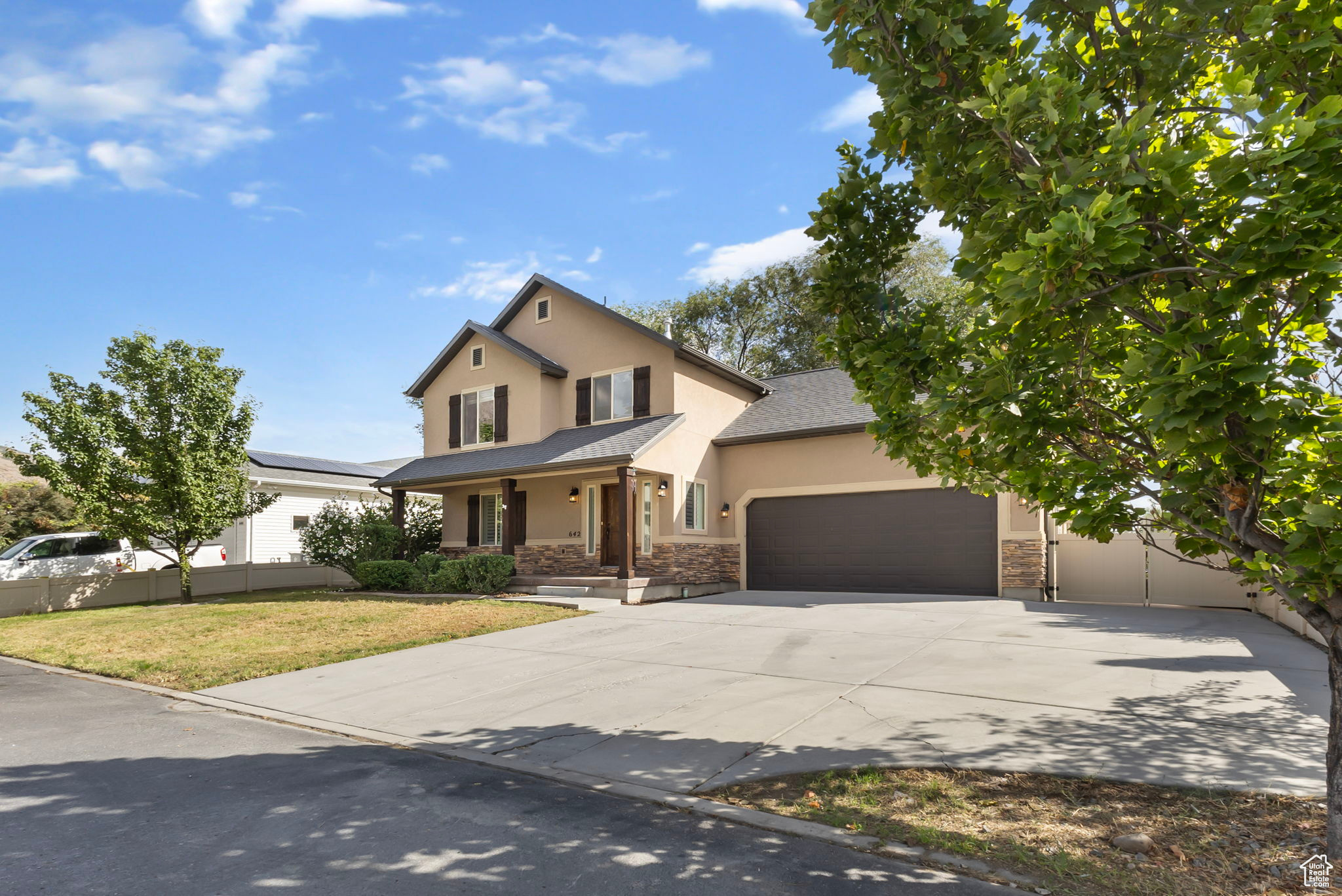 CORAL COVE - Residential