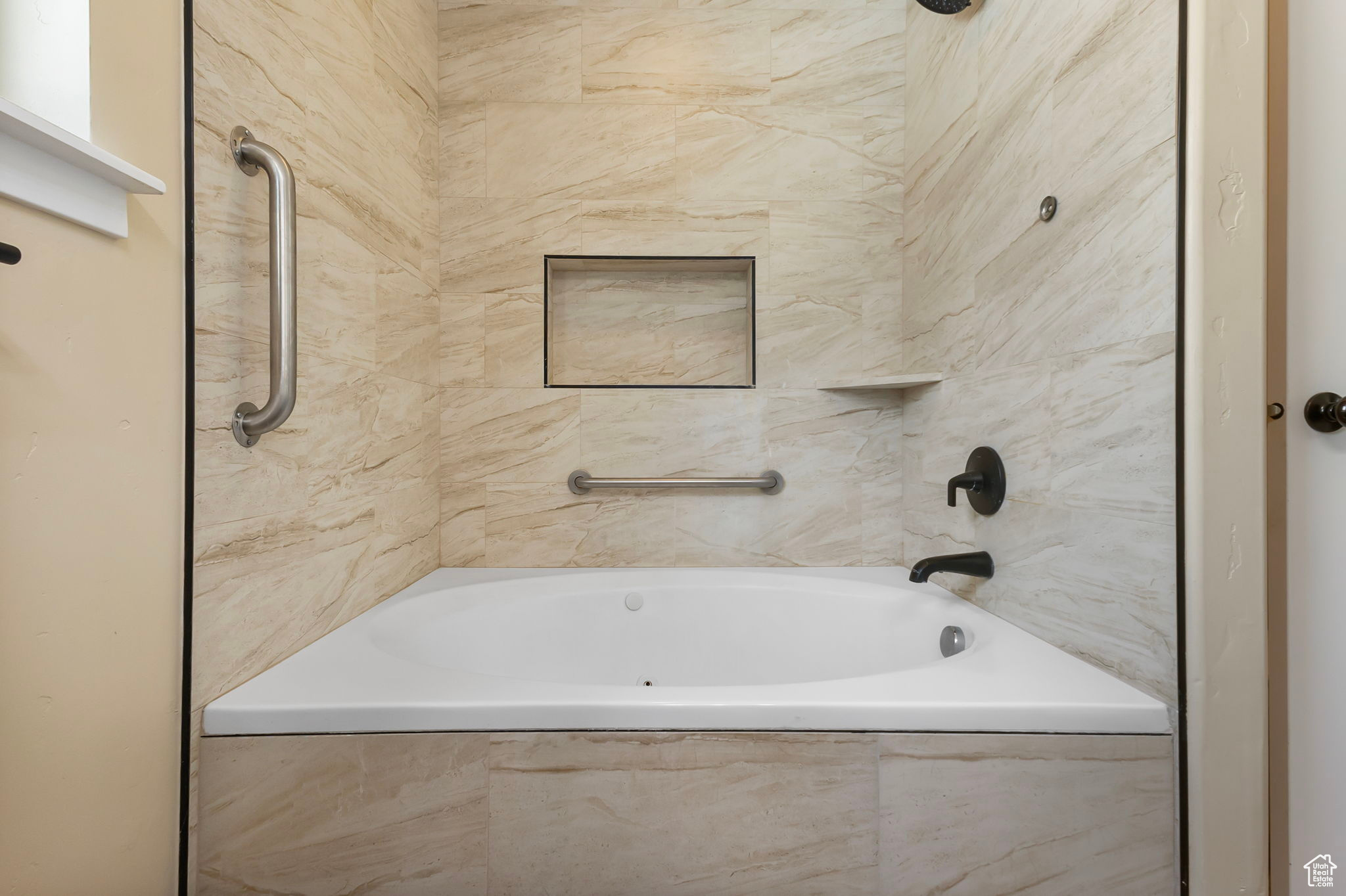 CORAL COVE - Residential