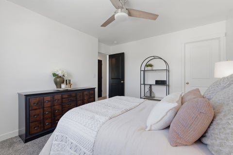 Tiny photo for 21 W SWAINSON AVE, Saratoga Springs, UT 84045 (MLS # 2157910)