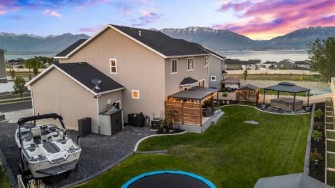 Tiny photo for 21 W SWAINSON AVE, Saratoga Springs, UT 84045 (MLS # 2157910)