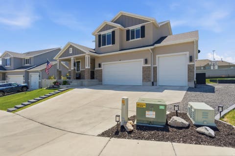 Tiny photo for 21 W SWAINSON AVE, Saratoga Springs, UT 84045 (MLS # 2157910)