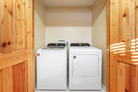 Tiny photo for 605 N LOAFER CANYON RD, Elk Ridge, UT 84651 (MLS # 2140804)