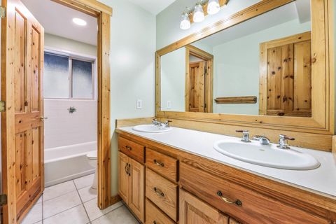 Tiny photo for 605 N LOAFER CANYON RD, Elk Ridge, UT 84651 (MLS # 2140804)