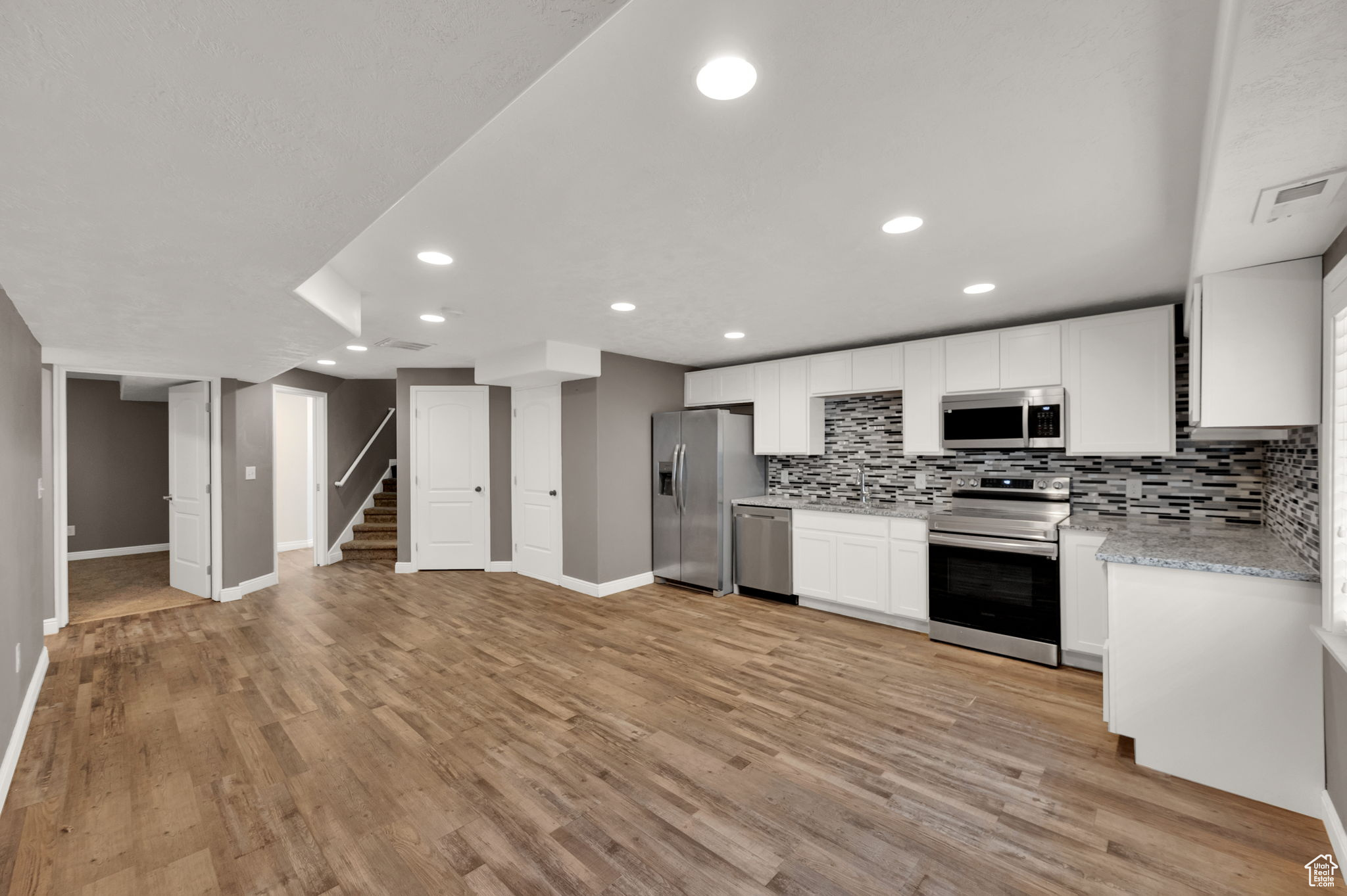 Lehi, Utah 84043, United States, 7 Bedrooms Bedrooms, ,4 BathroomsBathrooms,Residential,Active,108696