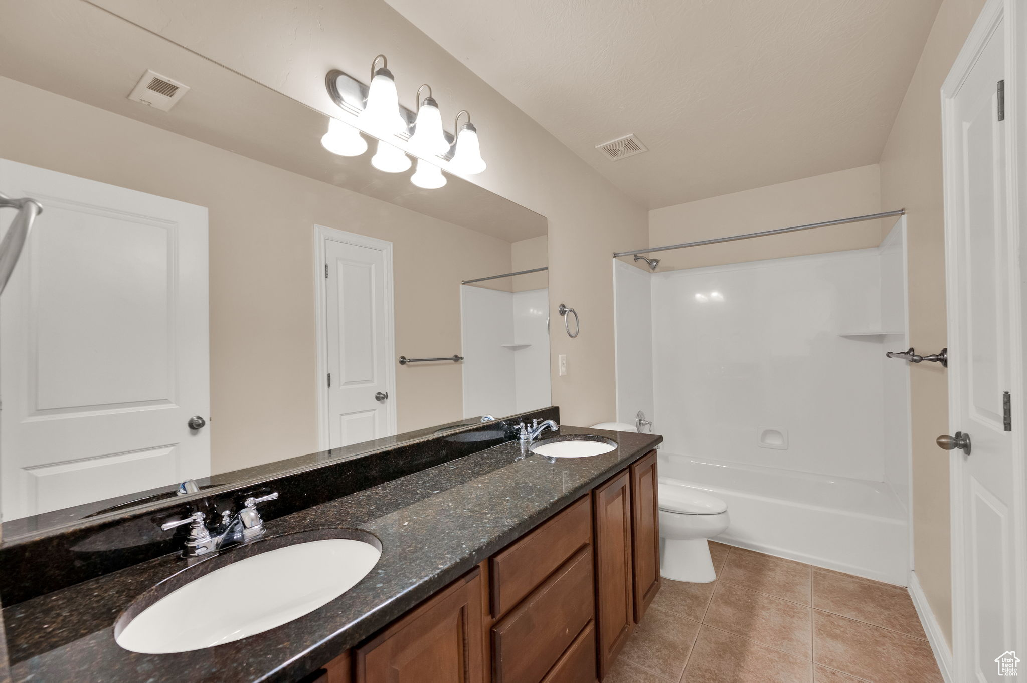 Lehi, Utah 84043, United States, 7 Bedrooms Bedrooms, ,4 BathroomsBathrooms,Residential,Active,108696