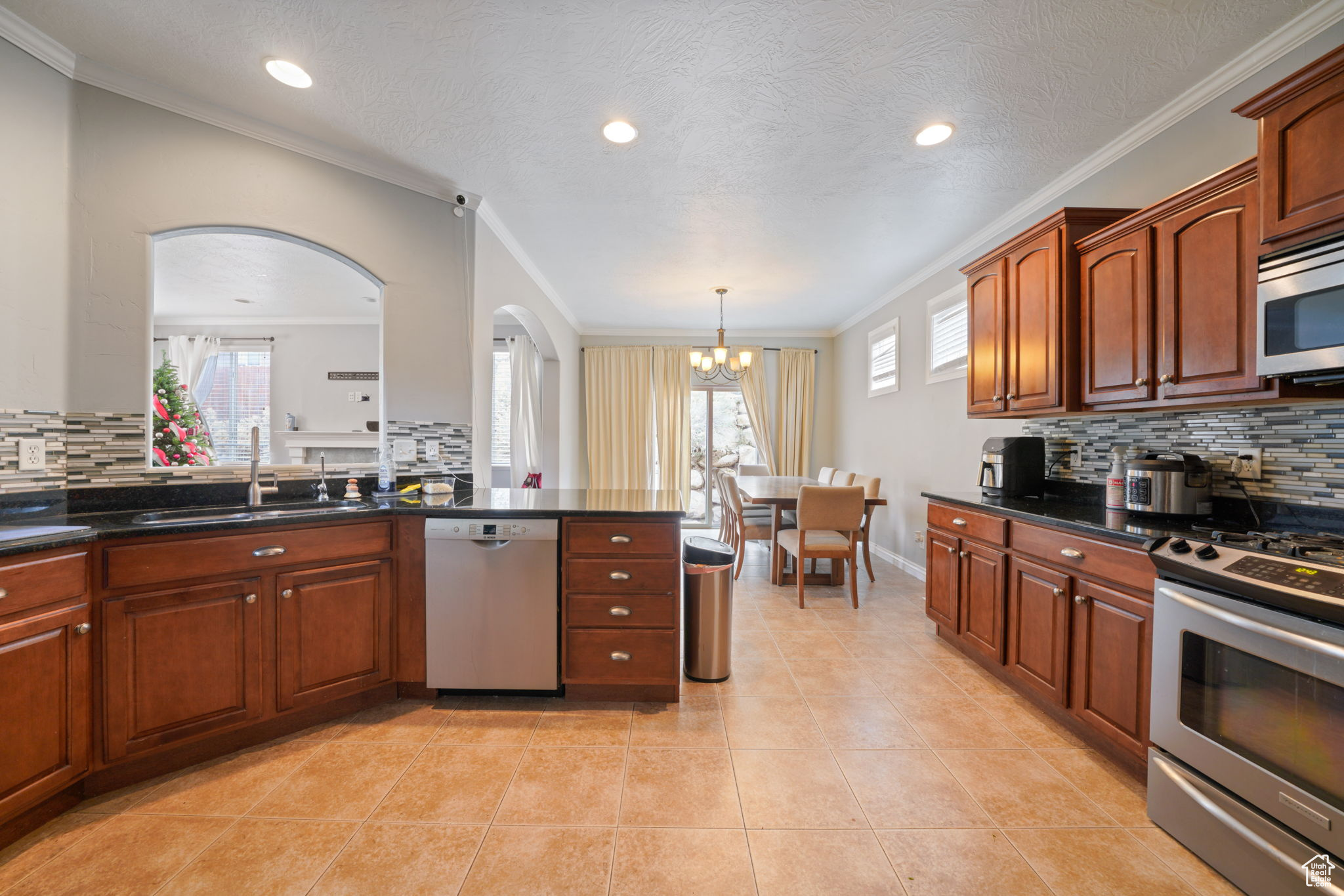 2862 W Silverbrook Ct, Lehi, Utah image 12