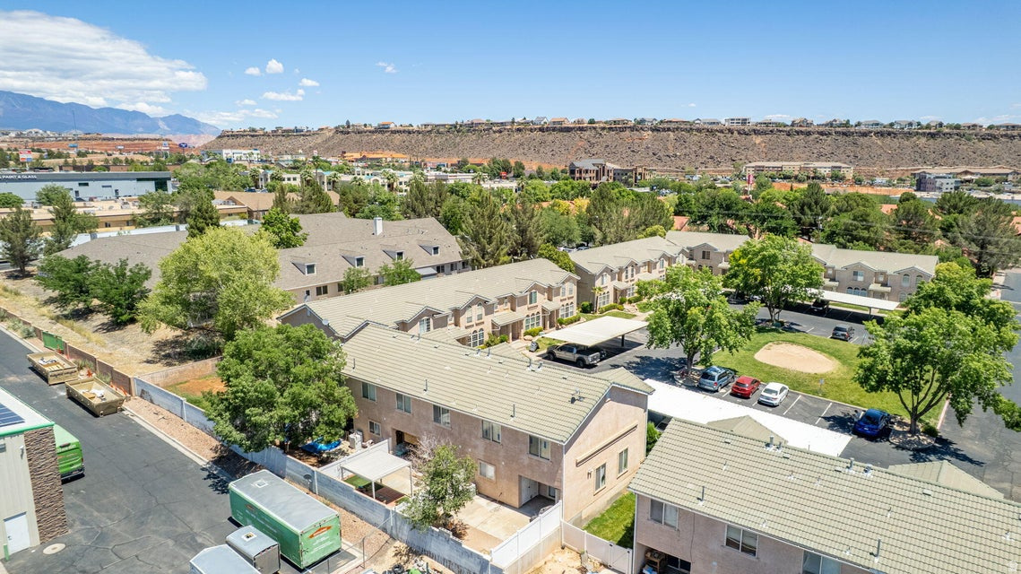 LA PALOMA TH 4 - Residential
