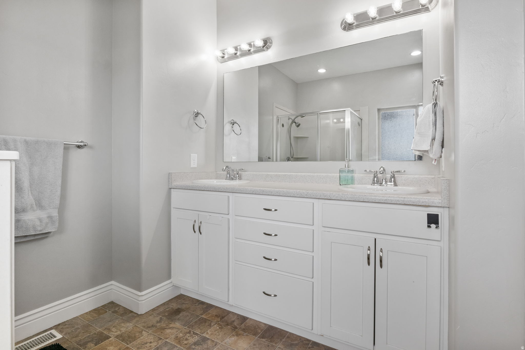 COPPERFIELD - Residential