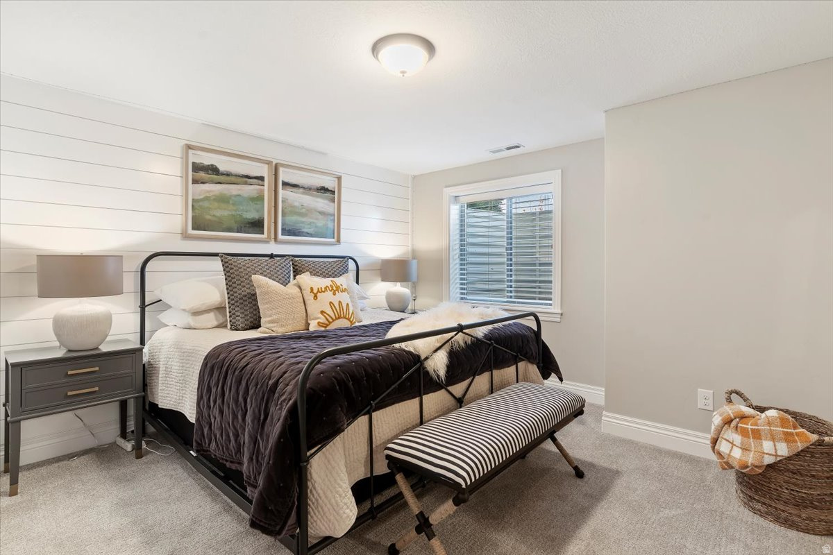 EAST LAKE MEADOWS SU - Residential