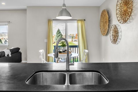 Tiny photo for 4205 N CRESTHAVEN LN, Lehi, UT 84048 (MLS # 2123160)