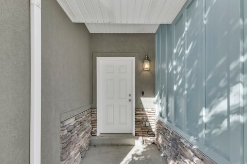 Tiny photo for 4205 N CRESTHAVEN LN, Lehi, UT 84048 (MLS # 2123160)