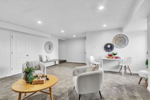 Tiny photo for 4205 N CRESTHAVEN LN, Lehi, UT 84048 (MLS # 2123160)