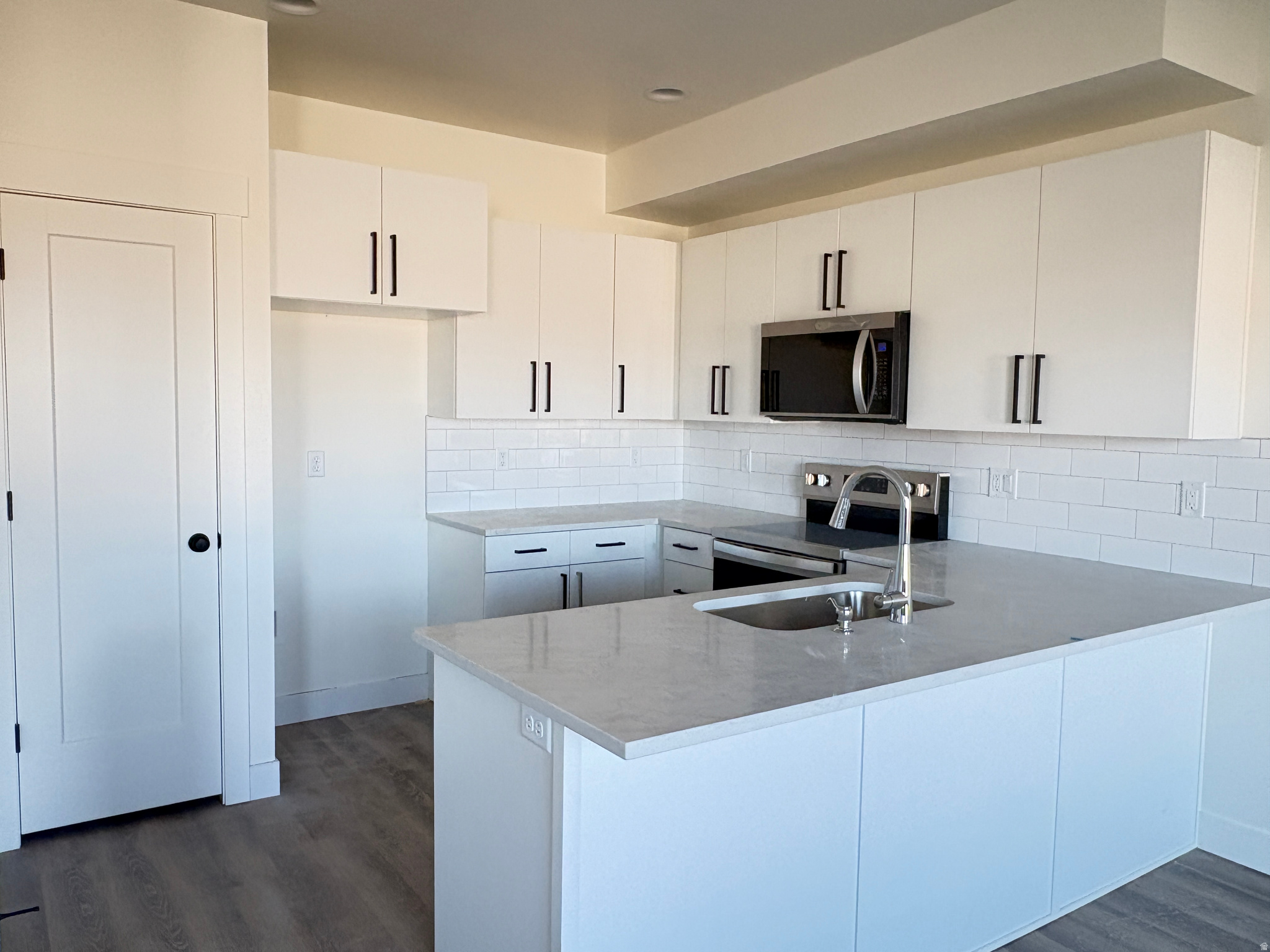 SALT GRASS - Residential