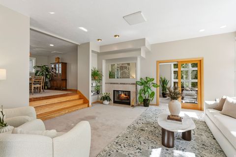 Tiny photo for 2457 S SCENIC DR, Salt Lake City, UT 84109 (MLS # 2152202)