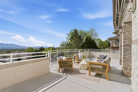 Tiny photo for 2457 S SCENIC DR, Salt Lake City, UT 84109 (MLS # 2152202)